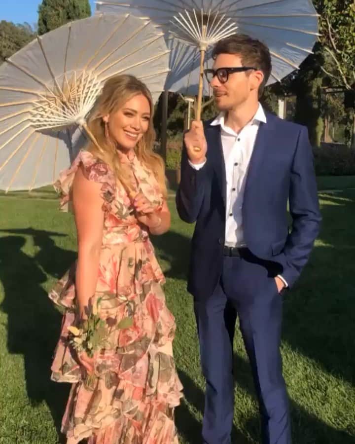 マシュー・カマのインスタグラム：「Sometimes we dress up」