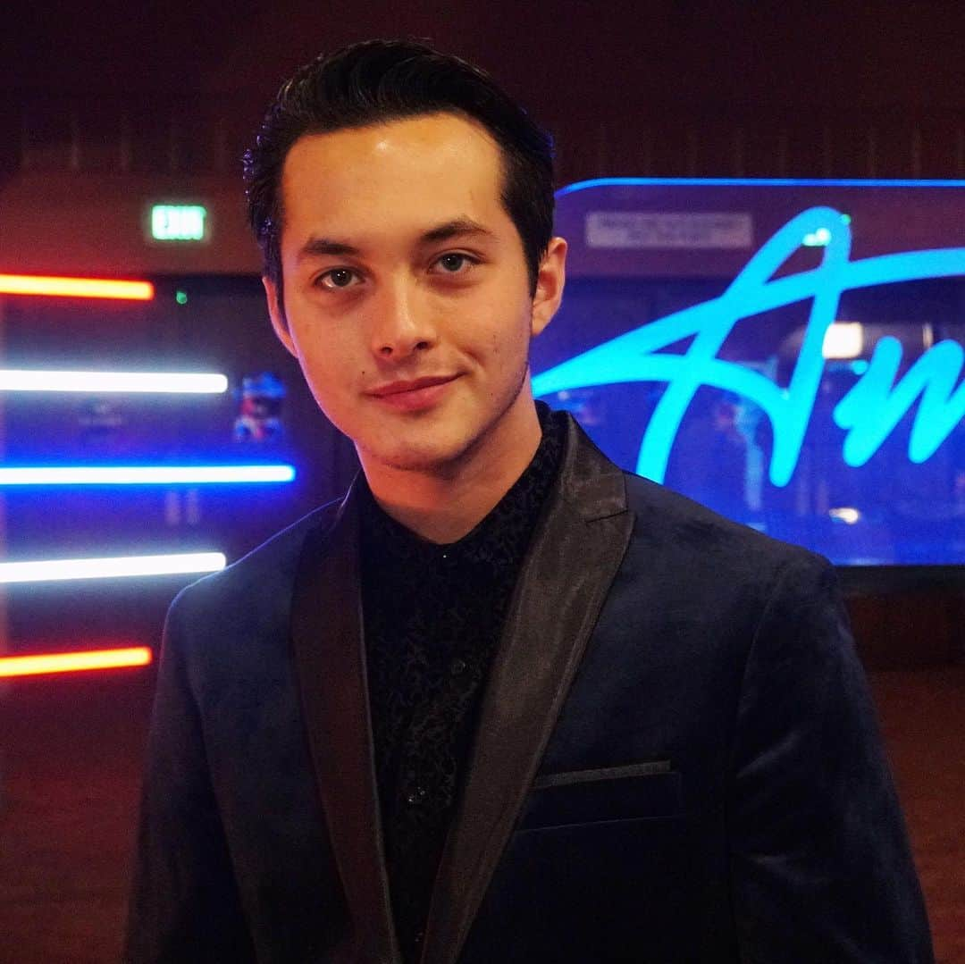 American Idolさんのインスタグラム写真 - (American IdolInstagram)「Happy birthday to our very own bayou boy and Idol champ @thelainehardy. 👏🎂」9月13日 2時25分 - americanidol