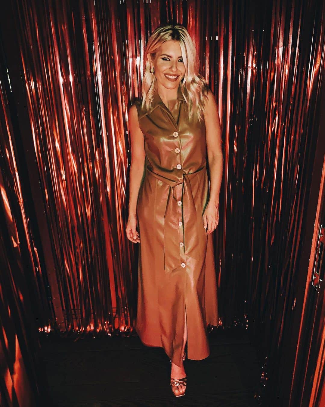 Mollie Kingさんのインスタグラム写真 - (Mollie KingInstagram)「Well this was fun... Last night starting London Fashion Week celebrations with @hermes 🔶 Here we go... #TwillyDHermes」9月13日 2時51分 - mollieking