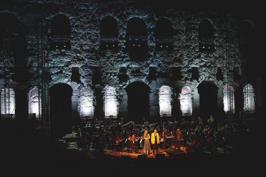アンドレア・ボチェッリさんのインスタグラム写真 - (アンドレア・ボチェッリInstagram)「. #Athens, Odeon of Herodes Atticus . ph: Luca Rossetti」9月13日 3時21分 - andreabocelliofficial