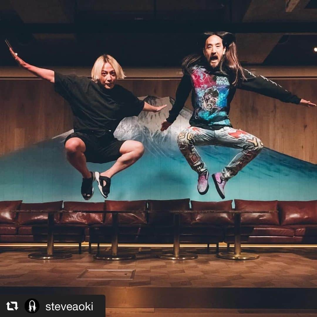 中田ヤスタカのインスタグラム：「#aokijump #djlife  #producerlife」