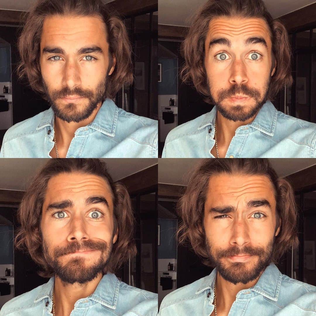のインスタグラム：「Kept my summer tan 😋」
