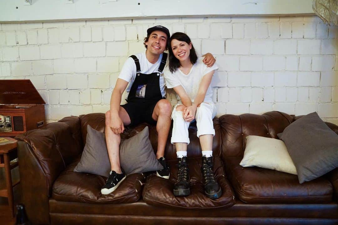 ヴィック・フエンテスのインスタグラム：「I made a new friend @kflay ❤️」