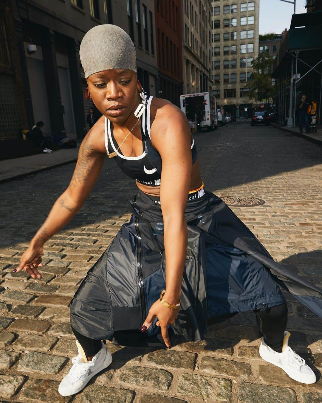 NikeNYCさんのインスタグラム写真 - (NikeNYCInstagram)「"Flexing allowed me to be courageous by using my body to tell my stories." -Shellz  In the early 90’s, the Flexn dance movement lived solely on the streets of New York and underground in subways. Today, Flexn is a world-renowned platform for change, self-expression, peace and teamwork. The D.R.E.A.M. Ring all come from different backgrounds, but they choose the language of ‘Flex’ to tell their stories. It’s a common ground. It’s universal. It's a way to change their neighborhoods, their cities and themselves.」9月13日 4時15分 - nikenyc