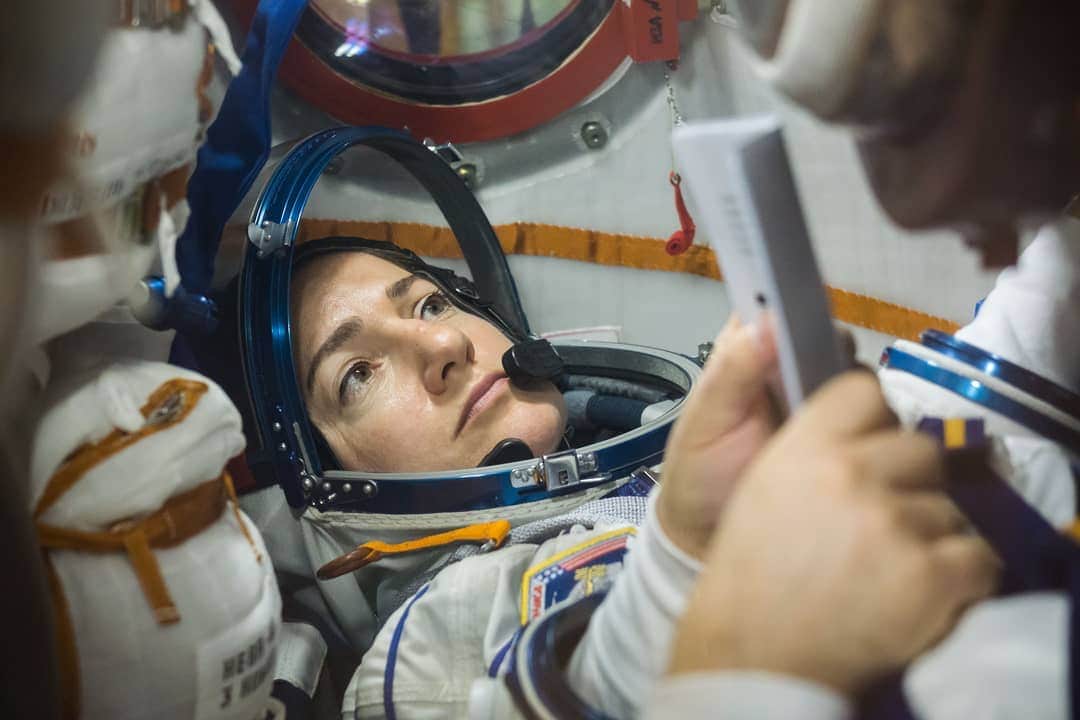 のインスタグラム：「The Exp 61 crew are finalizing pre-launch training and preparations for their launch on Sept. 25 aboard a Soyuz MS-15 spacecraft, while the Exp 60 crew took much-needed respite during an off-duty day aboard the station. #nasa #astronaut #soyuz #cosmonaut #roscosmos #iss #international #space #station」
