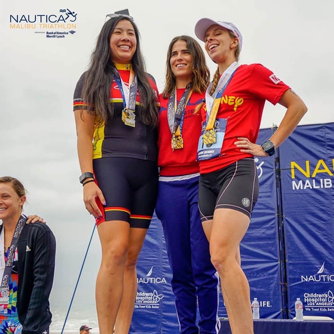 カーラ・ソウザのインスタグラム：「Hey all! Come out to Zuma Beach this weekend to watch me compete in the Nautica Malibu Triathlon! This event helps raise awareness and significant funds for pediatric cancer research @childrensla! I can't wait to be out there on the course and see you all out there! #nauticamalibutri」