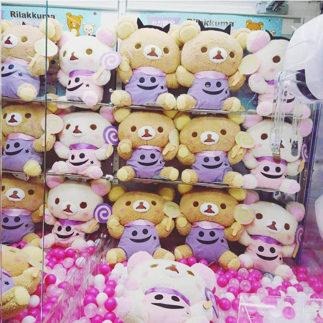 Rilakkuma US（リラックマ）さんのインスタグラム写真 - (Rilakkuma US（リラックマ）Instagram)「Halloween is a fuj time to dress to n fun and different outfits! What do you think of Rilakkuma and Korilakkuma's looks? . Pic taken by @karupisu12240509! . . . #rilakkumaus #Rilakkuma #sanx #korilakkuma #kiiroitori #halloween #リラックマ #サンエックス」9月13日 4時51分 - rilakkumaus