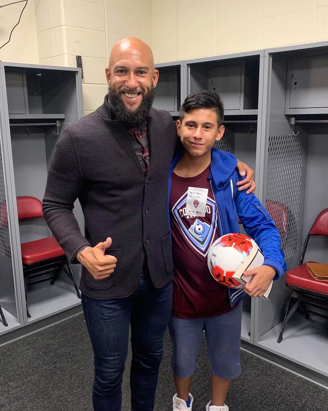 ティム・ハワードさんのインスタグラム写真 - (ティム・ハワードInstagram)「Last night we had two #HowardsHeroes! Jack, age 13, was diagnosed with TS 2 years ago and enjoys soccer, skiing, basketball and video games. Michael, age 12, was diagnosed with TS in February, and loves to dance. Always an honor to meet these kids!」9月13日 5時12分 - timhow1