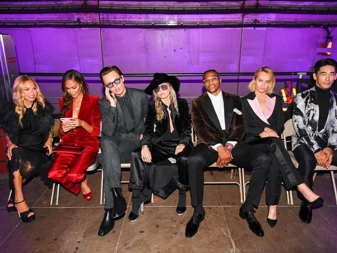 レイチェル・ゾーさんのインスタグラム写真 - (レイチェル・ゾーInstagram)「Only @tomford 🖤..an #epic runway show in a subway station ..but make it #fashion 👏🔥 #NYFW xoRZ」9月13日 5時28分 - rachelzoe