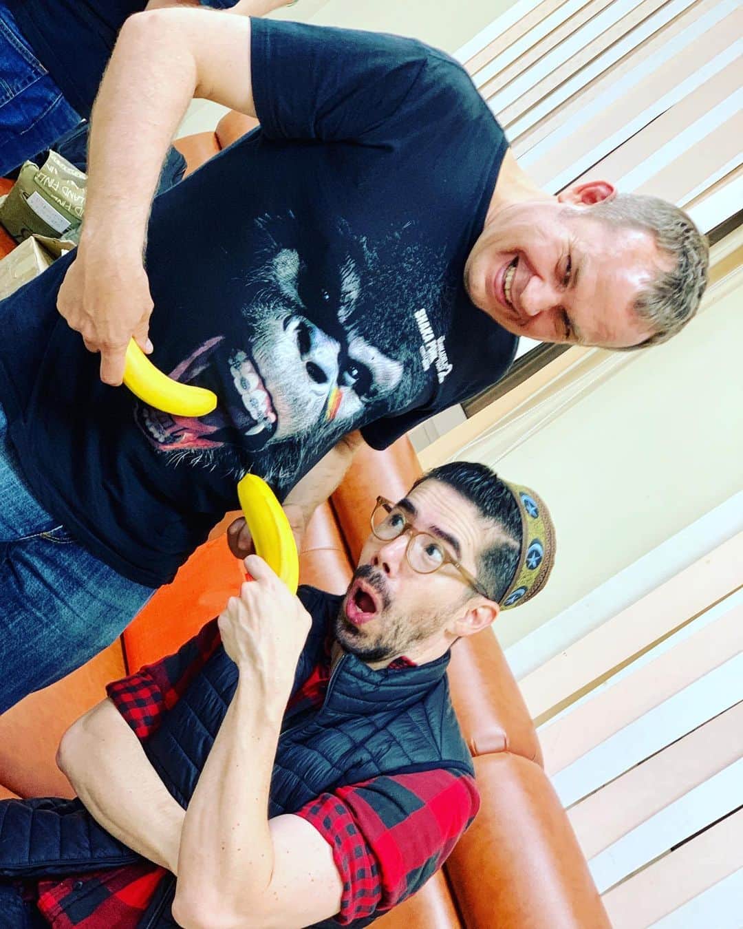 のインスタグラム：「Let me try some! Shaka Ponk must!!!」