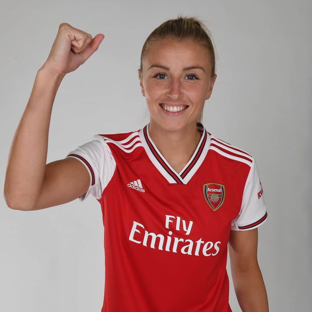 Arsenal Ladiesさんのインスタグラム写真 - (Arsenal LadiesInstagram)「A century of starts for The Arsenal 👊 We’re so proud of you, Leah ❤️」9月13日 5時44分 - arsenalwfc