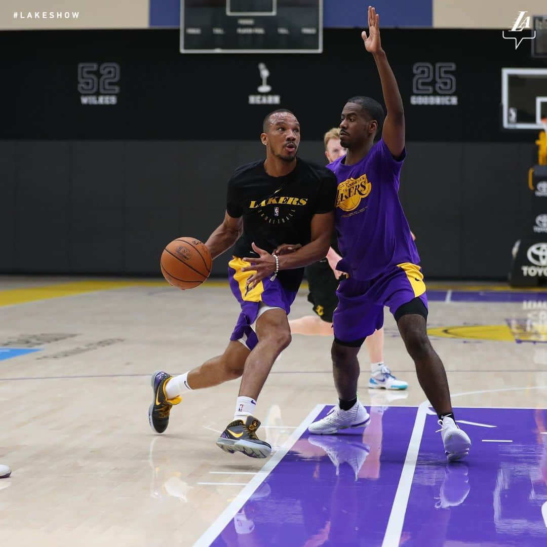 Los Angeles Lakersさんのインスタグラム写真 - (Los Angeles LakersInstagram)「Great energy in the lab today #LakeShow」9月13日 5時47分 - lakers