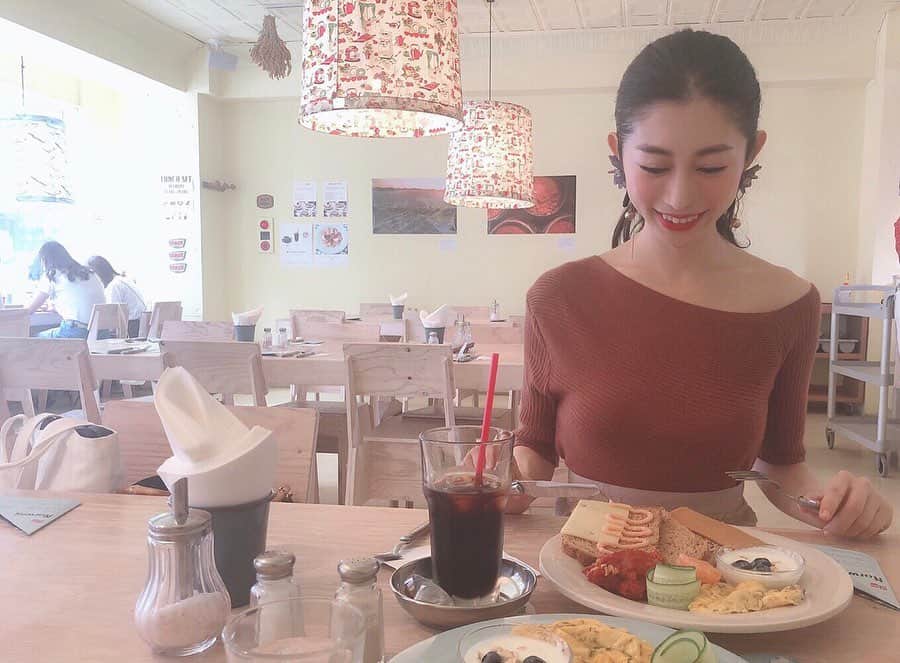 名越涼子のグルメインスタ