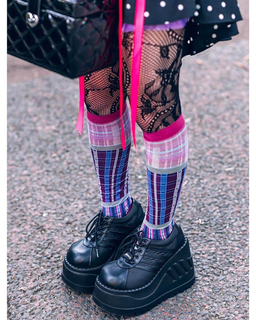 Harajuku Japanさんのインスタグラム写真 - (Harajuku JapanInstagram)「18-year-old Japanese fashion college student Kaede (@0626kerokero) on the street in Harajuku wearing a vintage layered lace look with Vivienne Westwood socks and Demonia platforms.」9月13日 16時09分 - tokyofashion