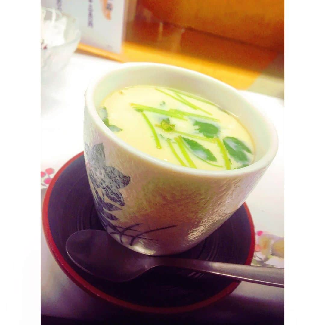 長島涼平のインスタグラム：「黄金郷って俺は呼んでる  #茶碗蒸し #最強の食い物」