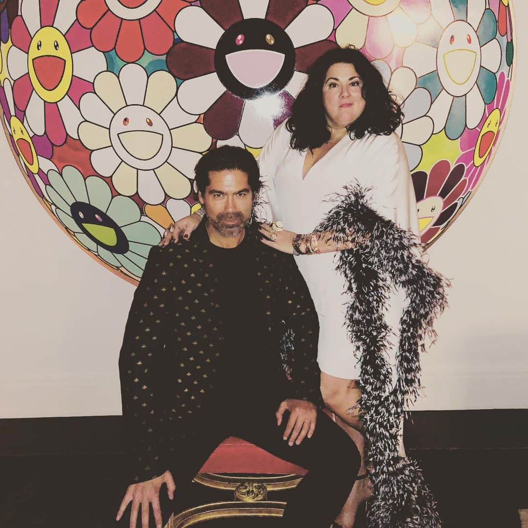 のインスタグラム：「To Art or not to Art? 🎨  That is the question!! NYFW comes to a close. Thank you @tizzielisch @jonathan.mark @dennisbasso @ashleylongshoreart for a fabulously fun evening. #fashion #art #food #extra」