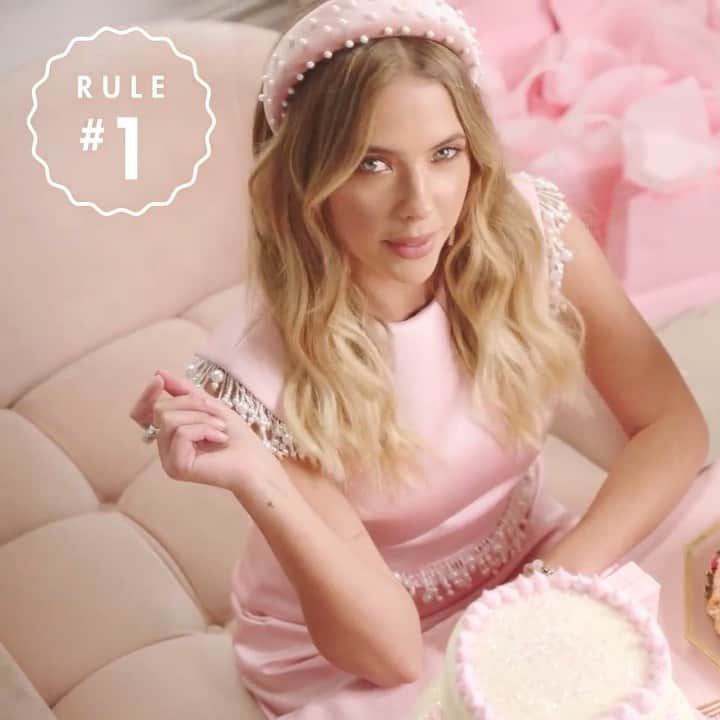 アシュレイ・ベンソンのインスタグラム：「Think I’m sweet? Now I’m even sweeter. Thanks to my secret stash of Pure Sugar #eaudejuice from @Cosmopolitan. I’ll be sharing a few of my tips on how I live my “juiciest” life on my stories. Check them out every Thursday...@UltaBeauty #Squeezethemoment #Ad」