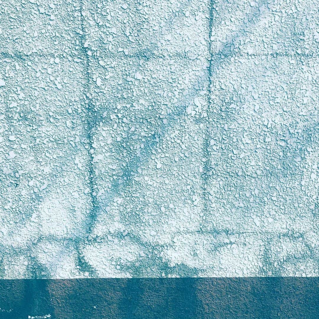 中野敬久さんのインスタグラム写真 - (中野敬久Instagram)「#light #shadow #pattern #lines #wall #wallart」9月13日 8時30分 - hirohisanakano