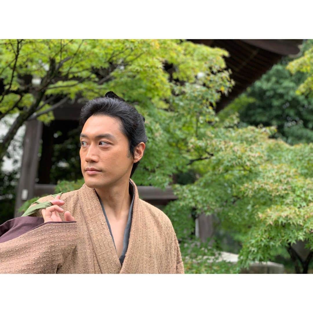内田朝陽さんのインスタグラム写真 - (内田朝陽Instagram)「秋のはじまり  #samurai #movie #japan #nippon #秋 #時代劇」9月13日 10時12分 - asahi_uchida