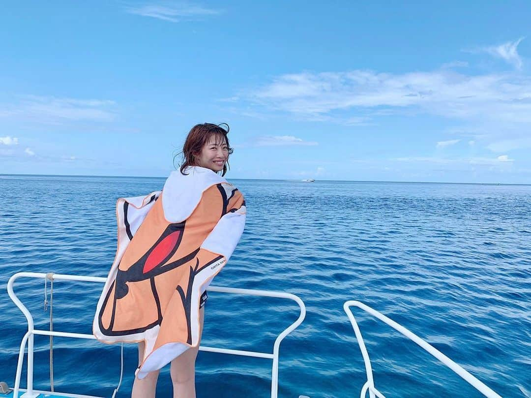 古川真奈美さんのインスタグラム写真 - (古川真奈美Instagram)「.﻿ .﻿ .﻿ ⛴💓﻿ ﻿ ﻿ ﻿ #ジャグラーバスタオルw﻿ #風でお尻ペロン﻿ #船で風感じるの好き﻿ #すぐ船酔いするけど笑﻿ #instalike #instamood ﻿ #ow #instapic #instaphoto﻿ #girl　#follow #followme  #gravure  #japanesegirl  #selfies  #インスタグラビアアイドル」9月13日 10時24分 - mana_0619