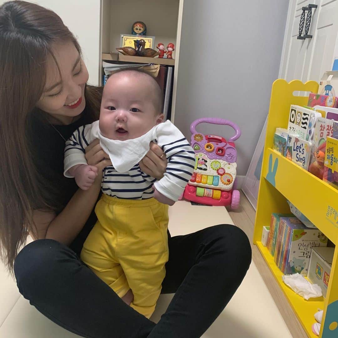 オ・ヨンギョン のインスタグラム：「즐거운 추석되세요 ♥」