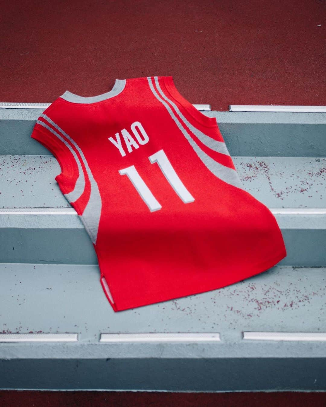 陳冠希さんのインスタグラム写真 - (陳冠希Instagram)「RESPECTING THE GREATS THAT PAVED THE WAY 🇨🇳🇨🇳🇨🇳🇨🇳🇨🇳 !!! YAO MING IS A CULTURAL ICON AND @clot PAYS RESPECT IN A SPECIAL JACQUARD KNITTED JERSEY  10.1.2019 DROP IN ODE FOR HIS IMPACT ON AND OFF THE COURT !!!!!! @mitchellandness @nba @clot @houstonrockets @yao HAPPY BELATED BIRTHDAY BIG FELLA 🎂」9月13日 11時49分 - edisonchen