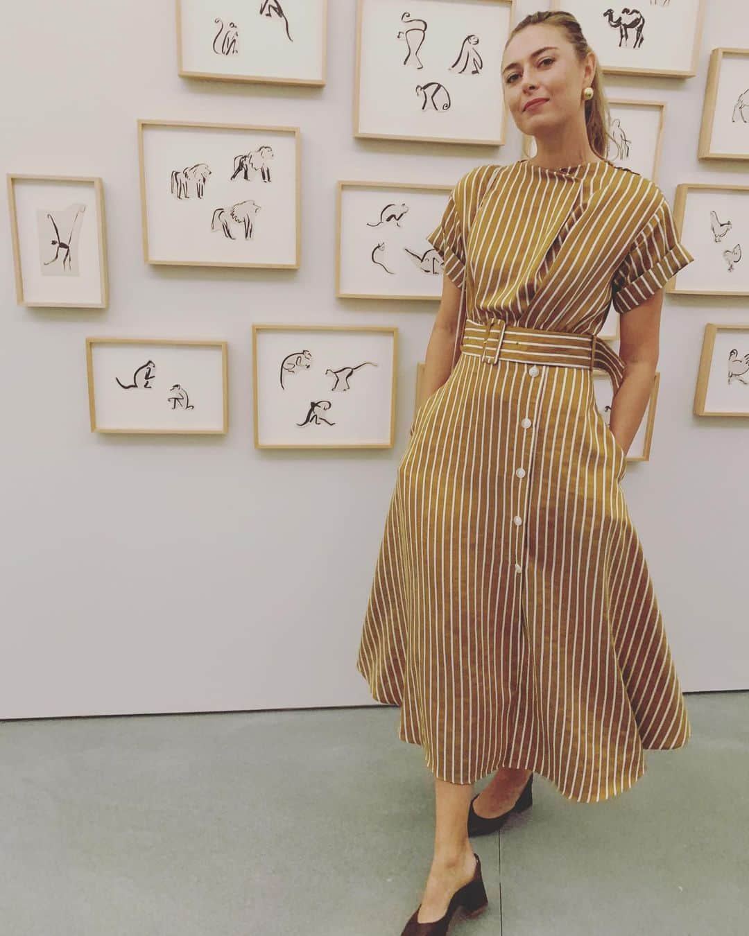 マリア・シャラポワのインスタグラム：「Made it to NYC (in a hurry 💨) to support my 🐻 at the opening of @pacegallery new HQ’s. #AlexanderCalder」