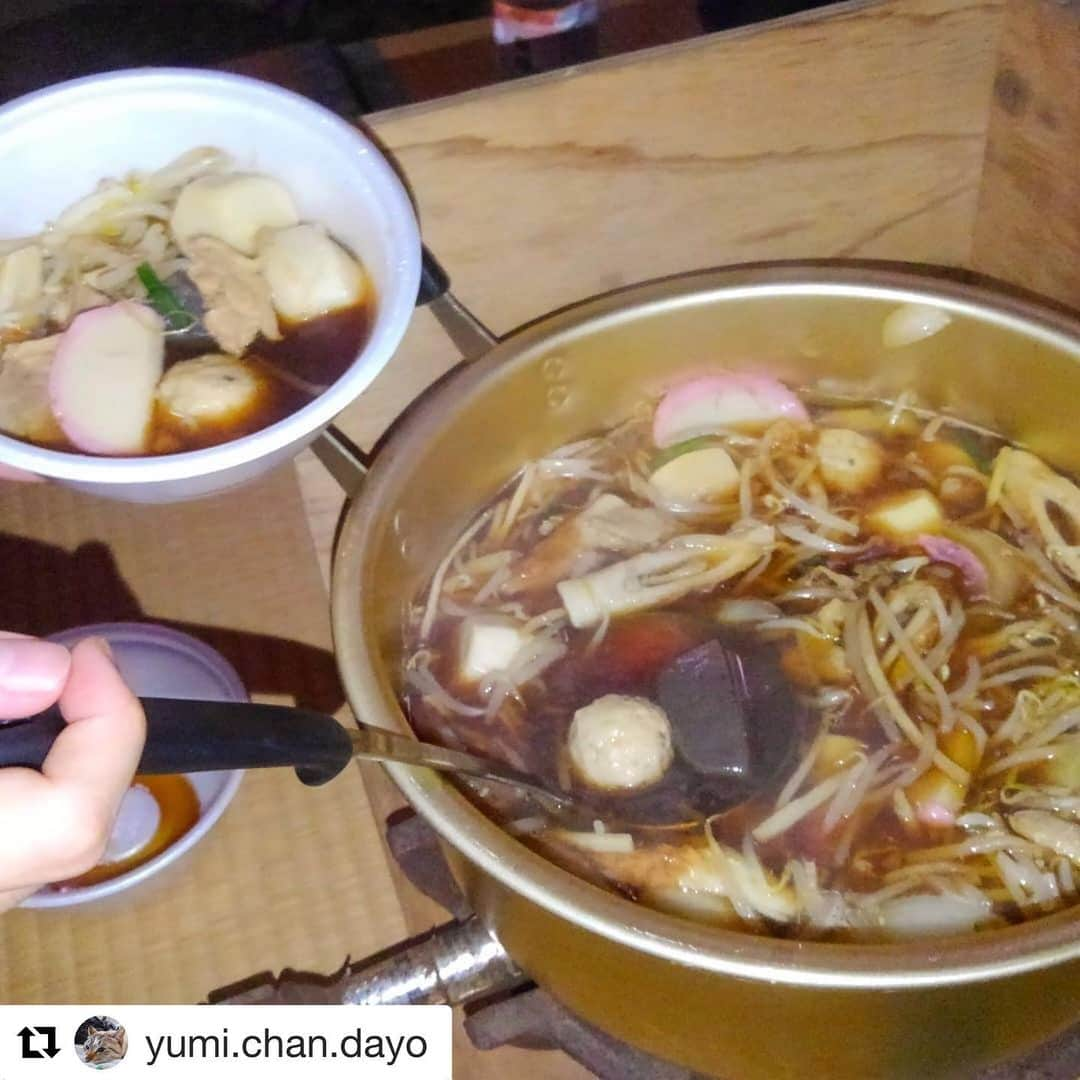 西条市さんのインスタグラム写真 - (西条市Instagram)「#Repost @yumi.chan.dayo with @get_repost ・・・ 中山川のいもたきに行きました。 加茂川と出汁も違って、こちらも美味しい！ #いもたき　#中山川　#lovesaijo  いもたき行かな 秋って感じがせん😁  #中山川いもたき #鍋 #里芋 #伊予美人 #西条市 #いよ西条 #伊予西条 #愛媛 #四国 #瀬戸内 #Ehime #Shikoku #Setouchi #inaka #田舎暮らし #愛媛旅行 #四国旅行 #japantravel #japaneseculture #japantrip #explorejapan #visitjapan #traveljapan #travelinjapan #lovesaijo」9月13日 12時12分 - lovesaijo