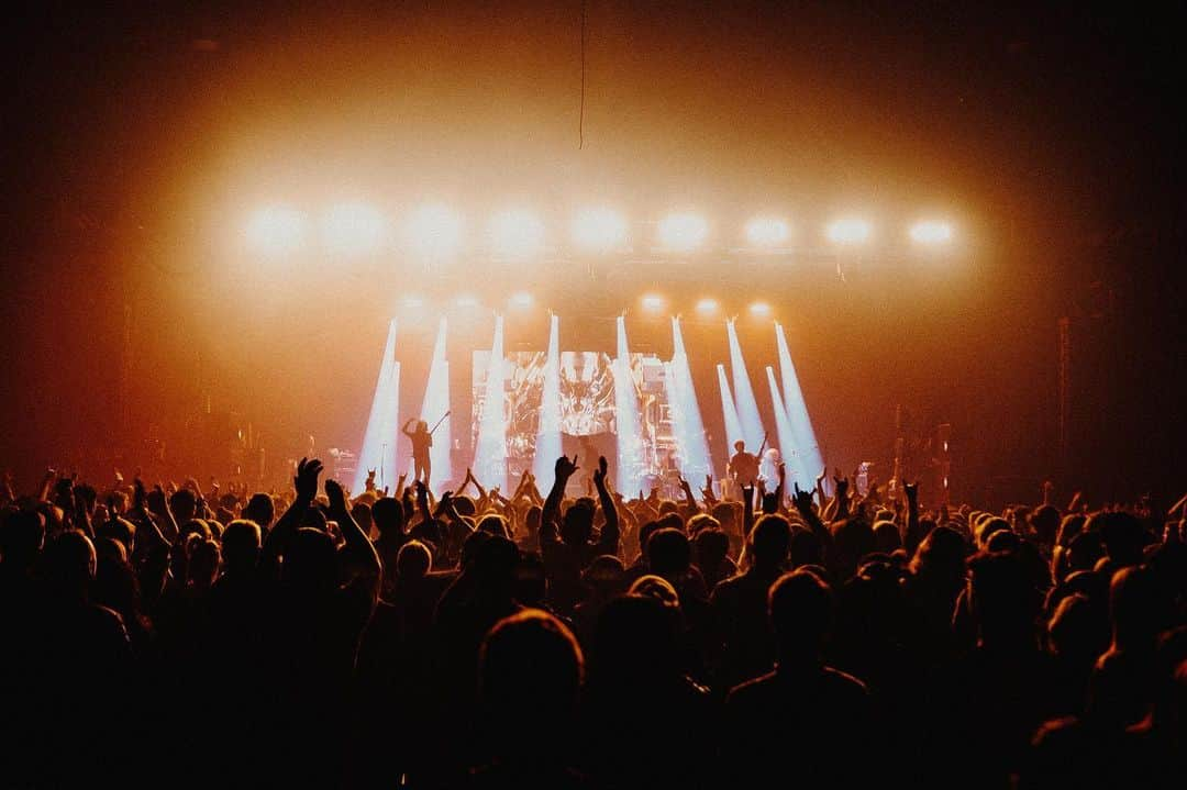 Terufumi Tamanoさんのインスタグラム写真 - (Terufumi TamanoInstagram)「Live at Hordern Pavilion Sydney. This tour already insane. We are so exciting to tour with @theamityaffliction @underoathband  Hell fucking yeahh!!! Photo by peez」9月13日 12時23分 - terucrossfaith