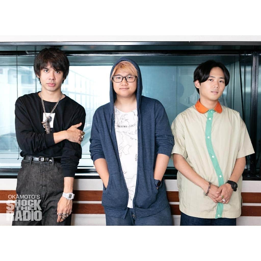 OKAMOTO’Sさんのインスタグラム写真 - (OKAMOTO’SInstagram)「【SHOCK THE RADIO 9/13】 今回のSHOCK THE RADIOは、今回は柴崎コウさんやSIRUP、iriさんなどの、アレンジや楽曲提供を手がける、Yaffleさんが登場！ いよいよ２０日に公開される映画「HELLO WORLD」のサントラに、“2027Sound”の一員としても参加してくれているということで、今回の音源についてショウとレイジがじっくりとお話を聞いていきます。 そして番組後半ではYaffleが「未来に残したい映画」をセレクト！ お聞き逃しのないように！  #okamotos  #オカモトショウ  #オカモトレイジ  #Yaffle  #helloworld #2027sound  #g_shock  #radio  #shocktheradio #tokyofm」9月13日 13時08分 - okamotos_official