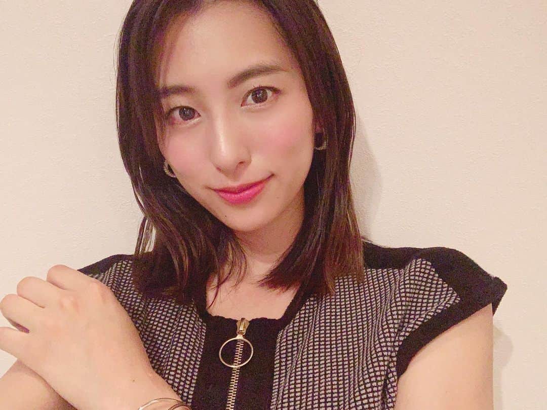 下京慶子さんのインスタグラム写真 - (下京慶子Instagram)「💈 髪の毛切ってくるぜ。 よく伸びたなぁ。」9月13日 13時14分 - keiko_shimokyo