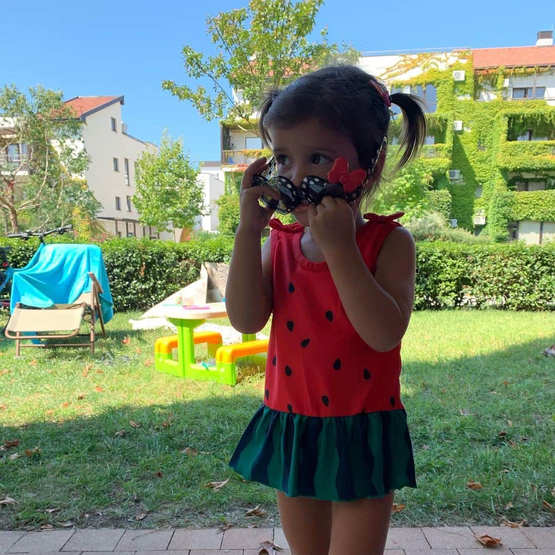 タチアナ・ボロソジャルさんのインスタグラム写真 - (タチアナ・ボロソジャルInstagram)「Мой ❤️🥰💕 арбузик!!! #watermelon #mood #love #sochi #анжелялька #мамадочка」9月13日 13時50分 - fire_bird