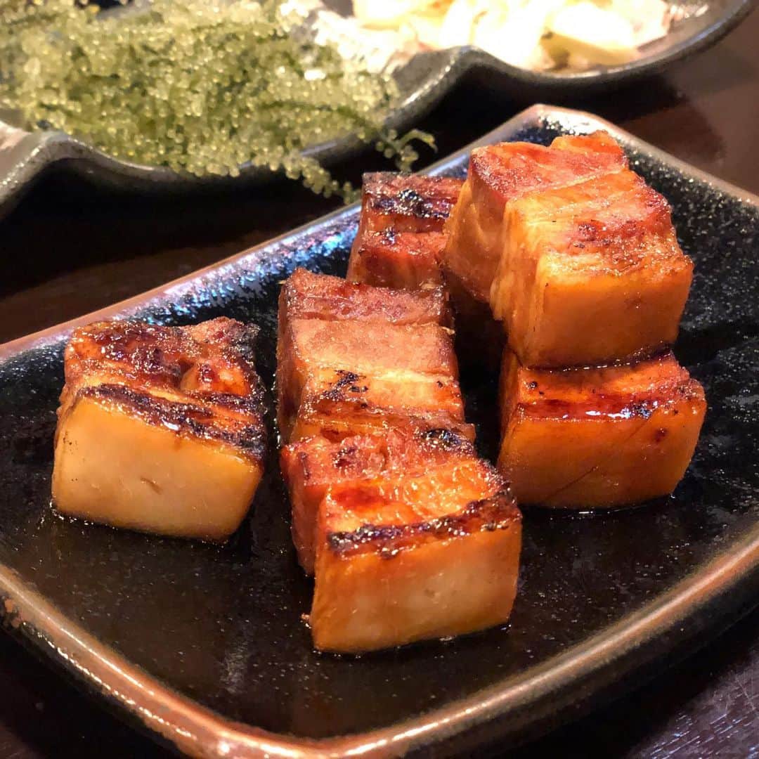 run+さんのインスタグラム写真 - (run+Instagram)「#カラダ大学ランニング部［2019 サヨナラサマーラン&沖縄ビールで乾杯！］に参加させて頂きました！  サヨナラサマーランと言いつつもまだまだお別れしたくなさそうな夏😎 直前までの雨も止み、予定通り止んで日比谷ミッドタウン↔コレド室町の往復RUN  仲通りを照らし出す花火や金魚と風鈴の小径 #日本の夏金鳥の夏  8.99も走ってない🤣 ・ 夏を惜しんでサヨナラサマーラン🏃‍♂️🏃‍♀️🏃‍♂️🎆🎐✨ #EcoEdo日本橋2019 #街ラン #街RUN #ゆるラン  #ランニング #マラソン #ラン #RUN #RUNNING #RUNNER #cityrun #Runday #街ランの楽しみ方 #RunLovesLife ・ #コレド室町 #日本橋 #HIBIYA #TOKYO #カラダ大学」9月13日 13時44分 - runplus
