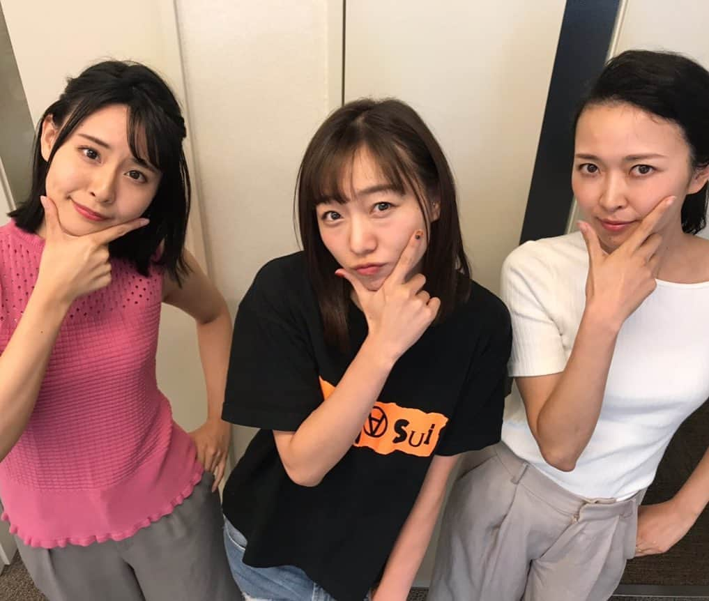 須田亜香里さんのインスタグラム写真 - (須田亜香里Instagram)「9月12日(木) 生放送後、皆で岸さんのお誕生日お祝いしました🥳  #ドデスカ #岸博幸 さん #happybirthday」9月13日 14時25分 - akarisuda