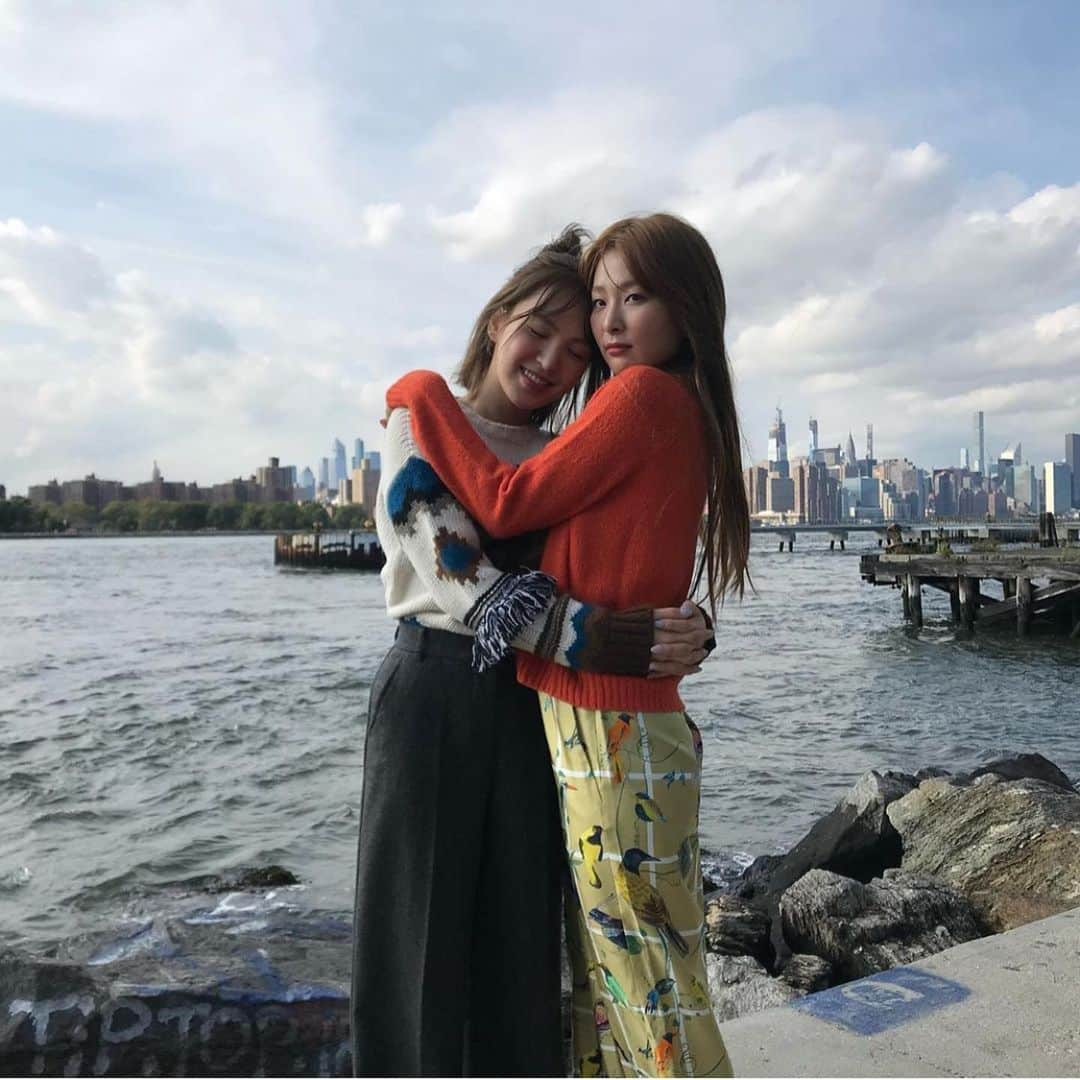 ウェンディ（ファンアカウント）さんのインスタグラム写真 - (ウェンディ（ファンアカウント）Instagram)「Seulgi’s Instagram Update 💙🐻 #WENDY #웬디 #REDVELVET #레드벨벳」9月13日 14時21分 - wendyrvsm