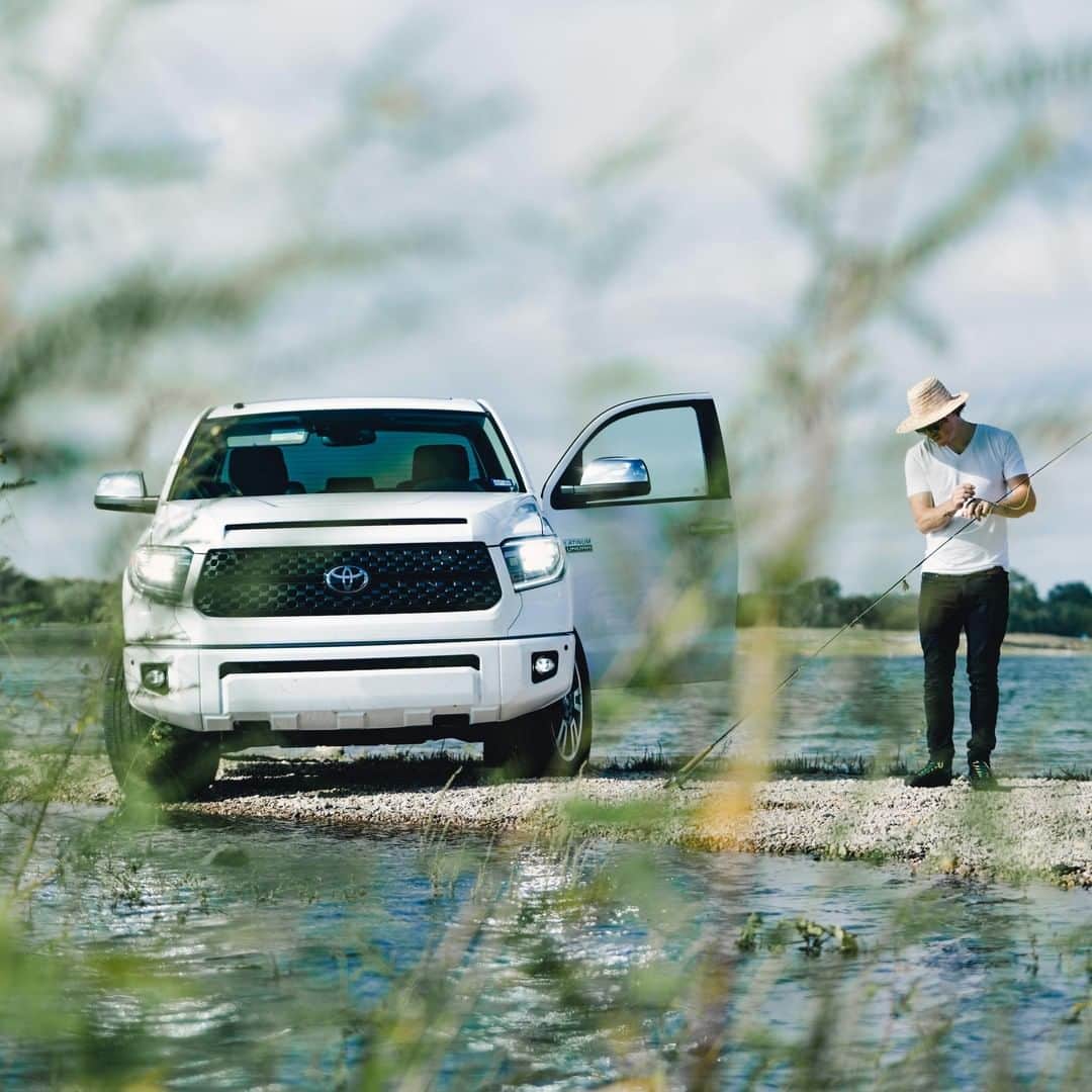 toyotausaさんのインスタグラム写真 - (toyotausaInstagram)「Go to your off-road happy place. #Tundra #LetsGoPlaces」9月14日 2時04分 - toyotausa