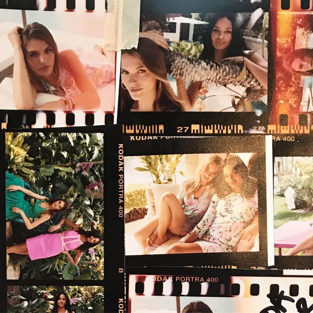 ベン・ワッツさんのインスタグラム写真 - (ベン・ワッツInstagram)「Proof sheets 35mm Kodak film 🎞 wiv  @lillypulitzer x @madison.headrick @graciecarvalhoo @bridgetmalcolm #film #35mm #proofsheets #benwatts #shhhh」9月14日 0時52分 - wattsupphoto