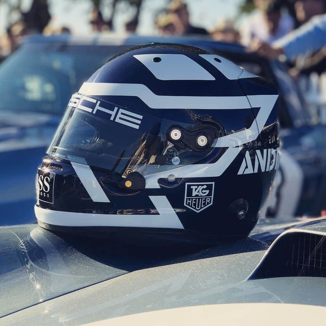 アンドレ・ロッテラーさんのインスタグラム写真 - (アンドレ・ロッテラーInstagram)「Helmet design in honor to my friend and racing legend Jacky Ickx! Love it! My painter @geert_koop is the best! @goodwoodrevival」9月14日 0時58分 - andre_lotterer