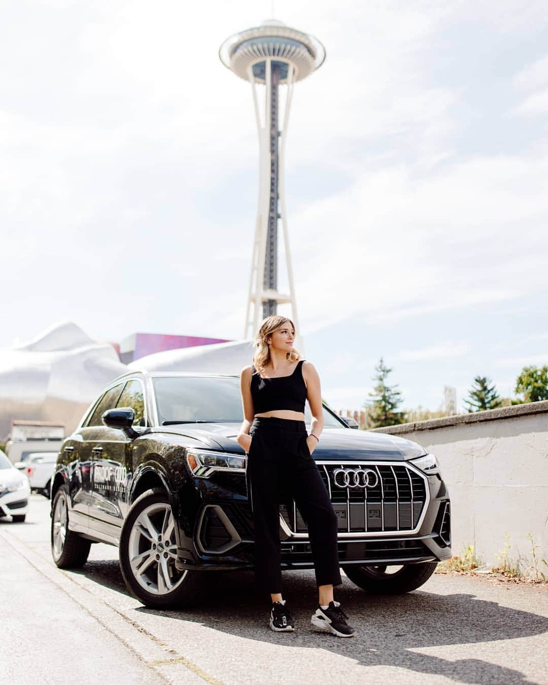 Monica Churchさんのインスタグラム写真 - (Monica ChurchInstagram)「I am so excited to be an #AudiPartner this week as they are hosting PROOF, a culinary event celebrating the progress of women in the industry! You can follow along in my stories for more details on both the event and the all new @audi Q3. I spent the day driving it around and was immediately impressed by the striking design in both the exterior and interior. The new technology in this vehicle makes for anything but an ordinary driving experience! The back-up camera is a game changer for parallel parking, and the MMI interface is both intuitive and visually appealing. Head over to the link in my bio to learn more about the new #AudiQ3! #ThatQ3Life #DriveProgress」9月14日 1時12分 - monicachurch