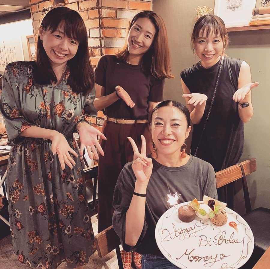 三ツ井裕美さんのインスタグラム写真 - (三ツ井裕美Instagram)「9/4 Happy birthday🎂 ももちゃん💕💕 ・ いつものメンバーでカウントダウンしました🕛 ・ 今年もお祝いできて良かった😌🥂 ・ ・ #happybirthday #大好きな人 #素敵な1年になりますように❤︎」9月14日 1時14分 - hiromi__km