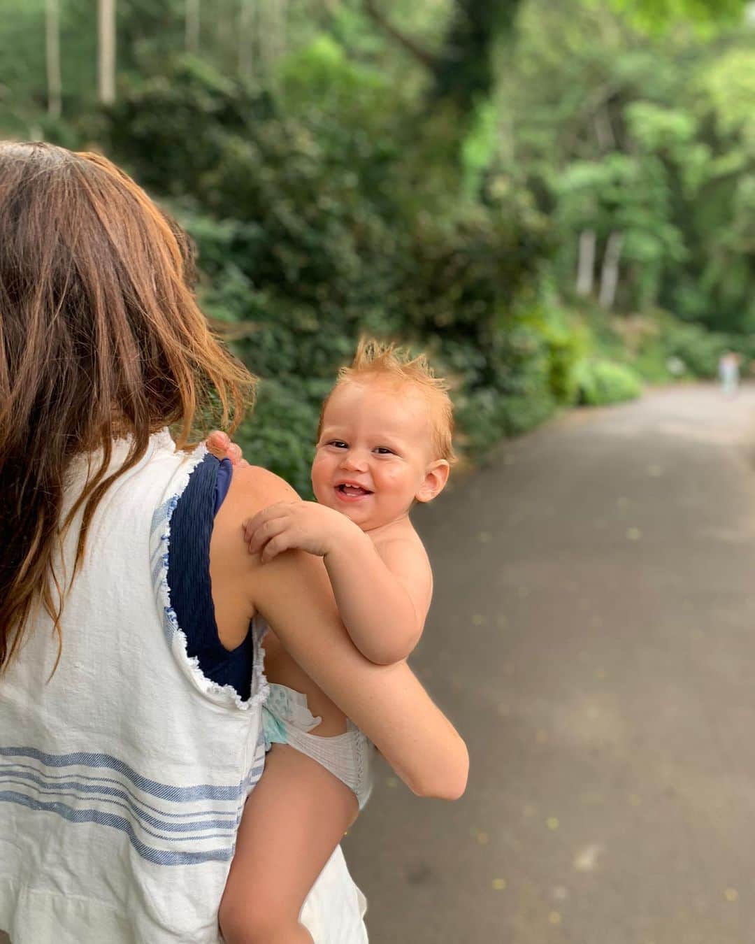 のインスタグラム：「To a lifetime of this. Young, wild and free. Happy birthday bonghilo del mio cuore. You are a ray of sunshine. #happybirthdayOliver」