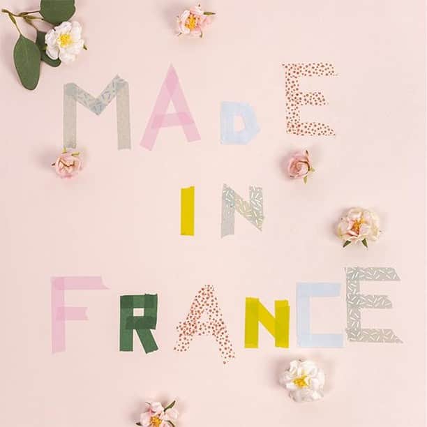 Melvita Officialのインスタグラム：「Notre éco-usine est située en Ardèche en France 🇫🇷 et notre production est 100% Cocorico 🐓⠀ ⠀ Eh oui, nous cultivons 🌱 aussi la French Touch !⠀ ⠀ #madeinfrance #cosmetiquebio #cleanbeauty」
