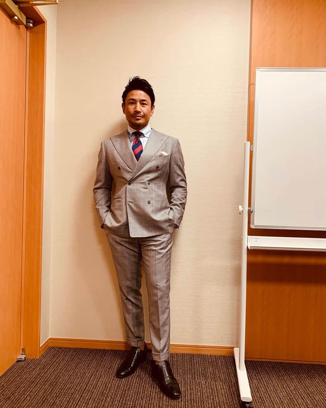 魔裟斗さんのインスタグラム写真 - (魔裟斗Instagram)「今日はこれから大阪で講演です！ #魔裟斗」9月13日 17時01分 - masato.official