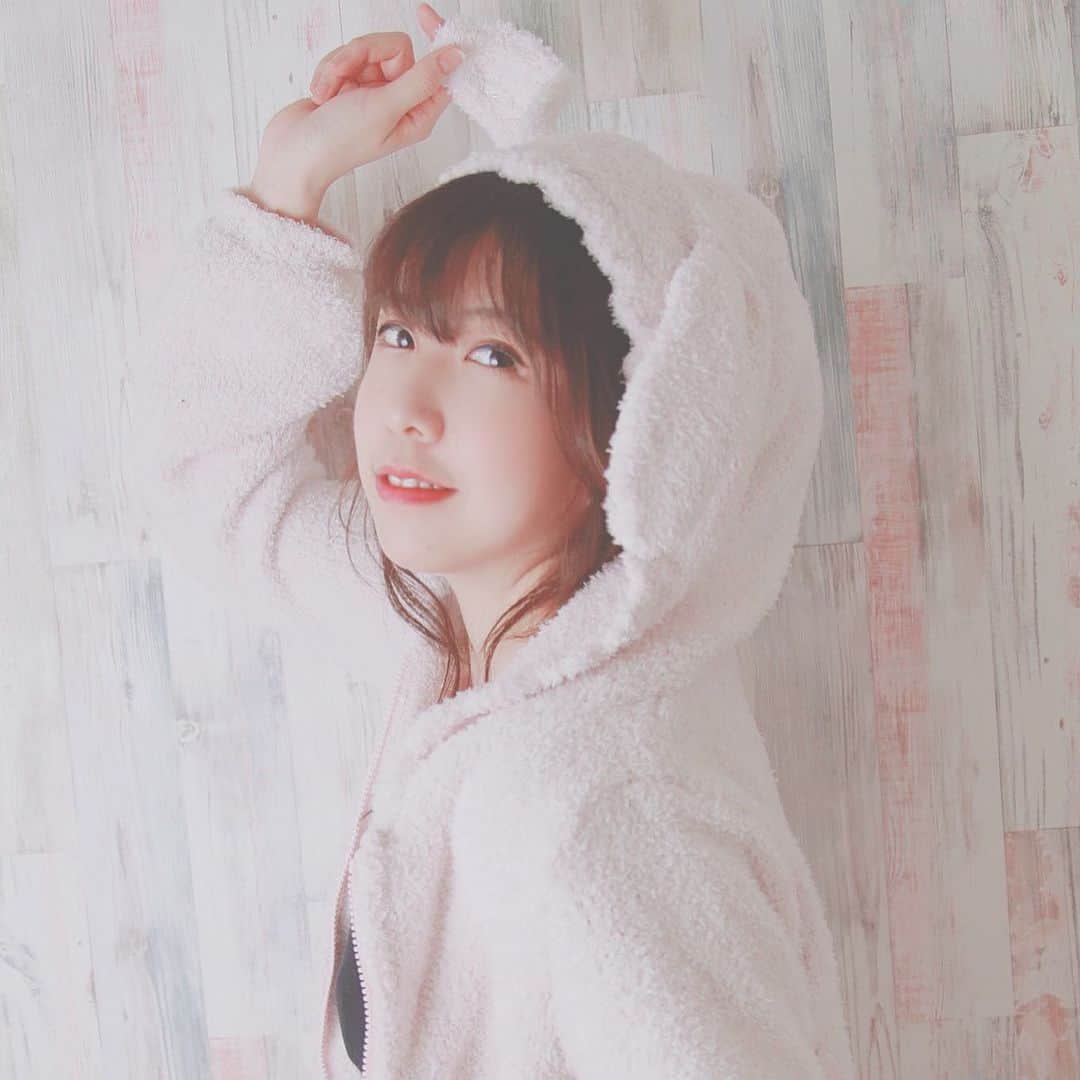 井上麗夢のインスタグラム：「本日23:00〜23:40﻿ フジテレビ系列情報番組﻿ 「全力！脱力タイムズ」﻿ にちらっと出演してます。﻿ ﻿ 探してみてくれると嬉しいな〜﻿ ほんで、うち録画機能まだつけてないから﻿ 見せてくれぇ。笑﻿ ﻿ #フジテレビ﻿ #全力脱力タイムズ﻿ #井上麗夢﻿ #女優」