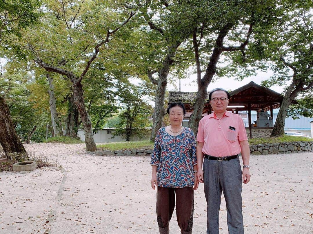 ウンソルさんのインスタグラム写真 - (ウンソルInstagram)「할머니 할아버지 모시구 내가 와보고 싶었던곳에 왔땅..ㅋㅋ 두분 다 무뚝뚝하셔서 사진찍을때 정말..자꾸 차렷만..휴..🙄ㅋㅋ 다들 남은 추석 연휴 즐겁게 보내여❤️」9月13日 17時09分 - taylanofficialx