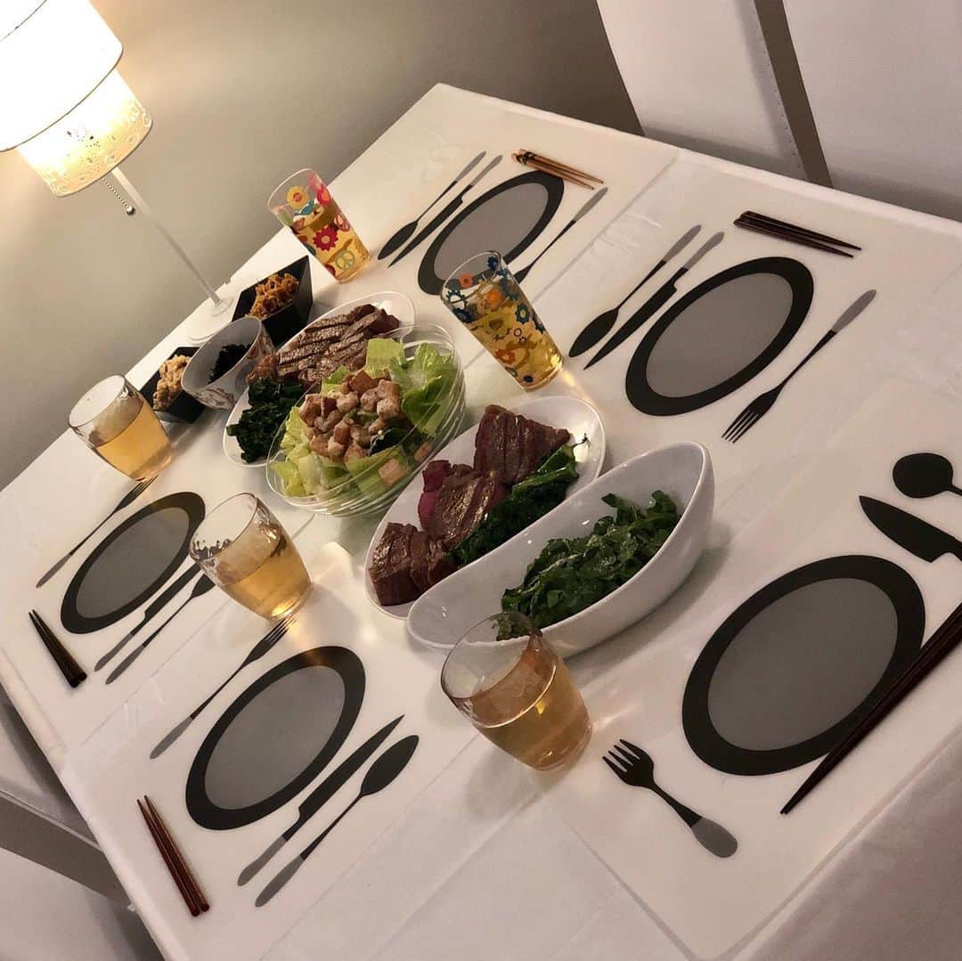 薬丸裕英さんのインスタグラム写真 - (薬丸裕英Instagram)「おうちごはん！  #hawaii  #wholefoodsmarket  #steaklover  #やわらかいステーキ  #湯煎して焼くステーキ #友達親子と一緒にごはん #おうちごはん」9月13日 17時53分 - hirohide.yakumaru