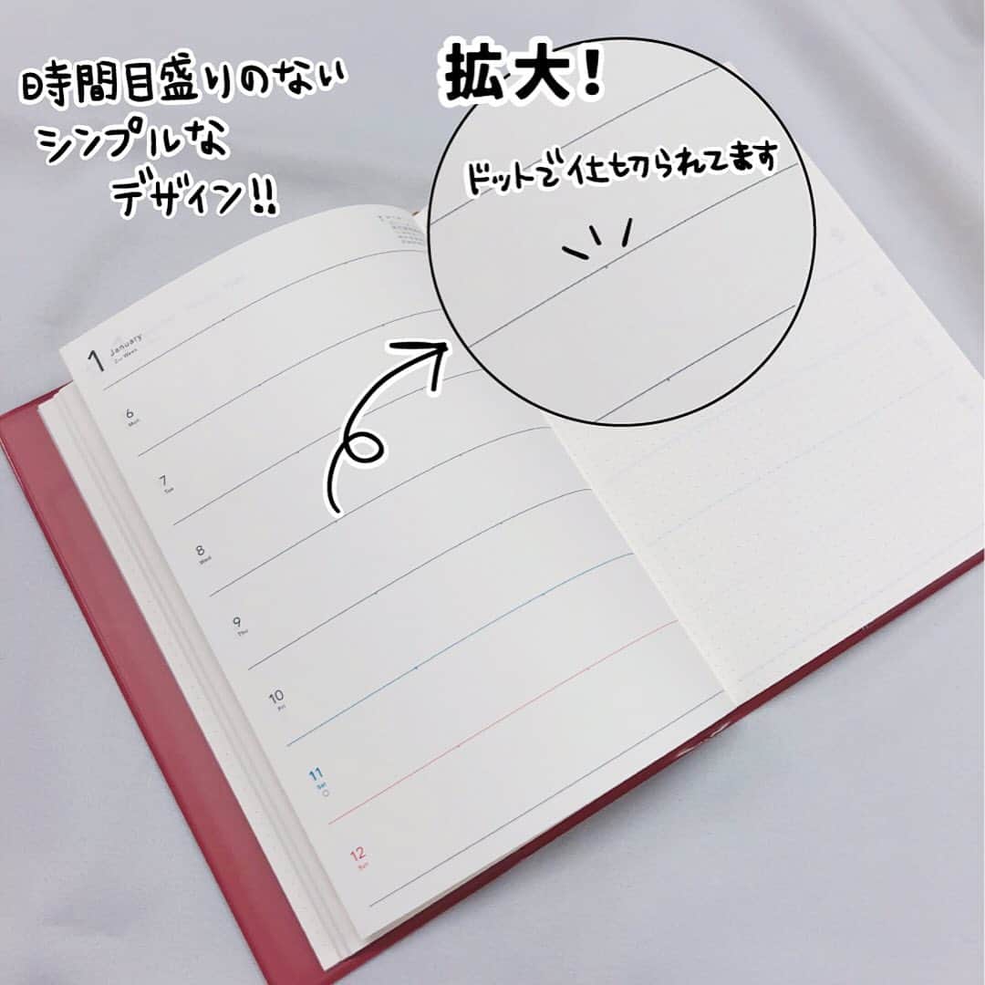 高橋書店さんのインスタグラム写真 - (高橋書店Instagram)「. ＼レフト式派の皆さま必見‼️✨／ . torincoシリーズに待望のレフト式が登場しました💕 通常のレフト式とは違い、時間目盛りがなくなった シンプルなデザイン！ スペースを3分割できるドットが2つ付いているので、 どう使い分けるかはあなた次第👍 . 私は仕事・プライベート・そして毎日会社に着ていく服のコーディネートを書いてみました✍️ 時間に縛られずに自分のルールで書けるのも、手帳好きにはたまらないです😘 . 月間ページは今までありそうでなかった… なんと、左ページの8割がメモスペース！ 月間の予定やメモを書きたくてもスペースが小さくて書ききれない…手帳お悩みあるあるもこれで解消できそうです☺️ . torincoらしいシンプルなデザインですが、 手帳好きにはたまらないこだわりばかり🥺💓 来年の#手帳会議 、torinco6も候補にどうでしょう！🤗 . . torinco6 レフト式 月曜始まり B6判 182×120mm  価格 本体1,500円＋税 . No.571 ブラックネイビー No.572 ブルーグレー No.573 ウォームグレー No.574 ローズウッド . 詳しい発売時期については、お近くの書店様、文具店様にてお確かめください。 . #高橋書店 #手帳は高橋 #手帳術 #手帳活用 #手帳  #手帳の中身 #手帳タイム #手帳好朋友 #手帳ゆる友  #手帳好き #手帳会議 #手帳好きさんと繋がりたい #torinco #トリンコ #torinco6  #2020年手帳 #令和手帳 #新作手帳」9月13日 18時02分 - takahashishoten_official