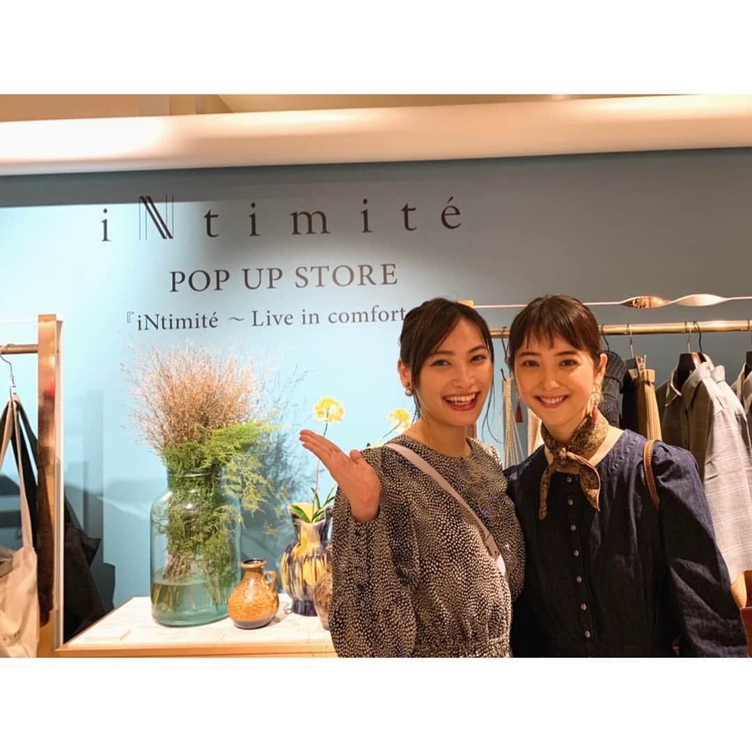 佐々木希さんのインスタグラム写真 - (佐々木希Instagram)「昨日もプライベートで夜、伊勢丹行っちゃいました！ 気になって仕方ない🧐  #大政絢 さん #iNtimite #伊勢丹新宿店」9月13日 18時06分 - nozomisasaki_official