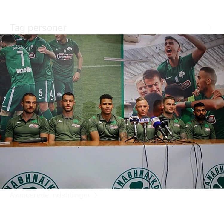 ウッフェ・ベックのインスタグラム：「Enough talking. Let’s get to it ☘️」