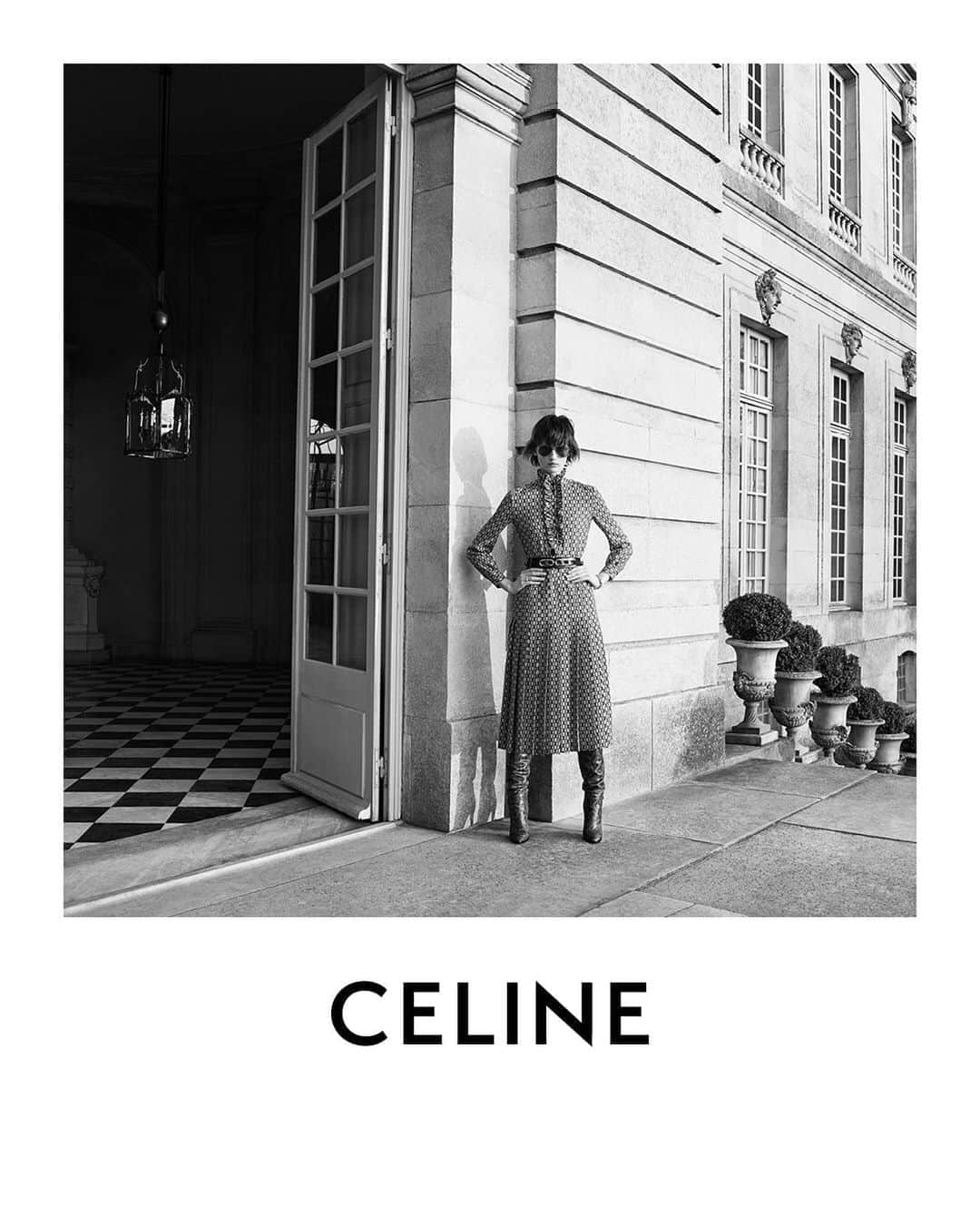 Celineさんのインスタグラム写真 - (CelineInstagram)「THE 16 COLLECTION CELINE WOMEN WINTER 19 LARA PHOTOGRAPHED IN MARCH 2019  AVAILABLE NOW IN STORE AND CELINE.COM ⠀⠀⠀⠀⠀⠀ #CELINEBYHEDISLIMANE」9月13日 19時22分 - celine